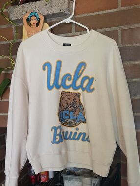 Hollister Cream UCLA Bruins Crewneck Sweatshirt with Blue & Gold Logo